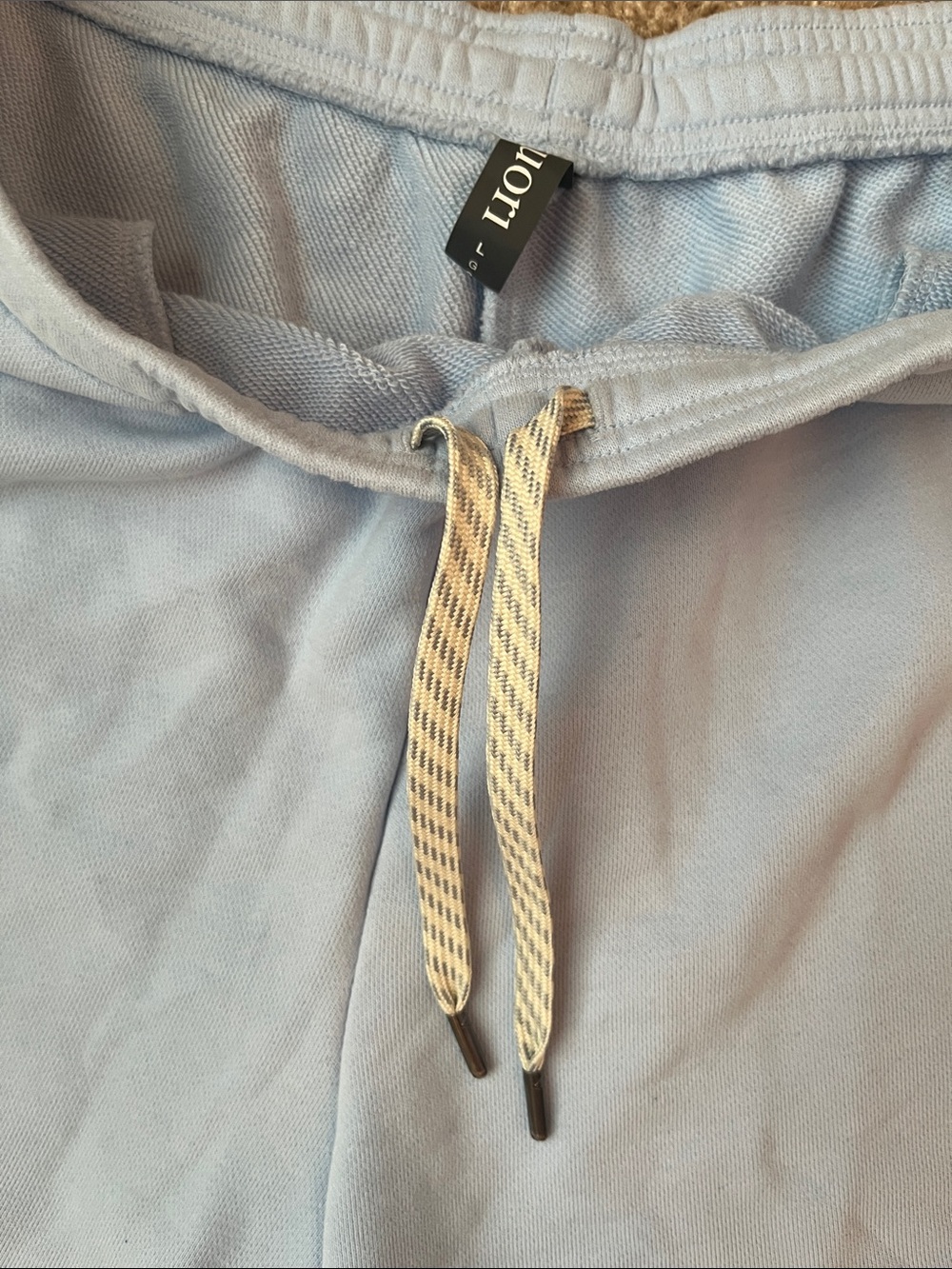 Vuori Sedona Shorts - Picture 4 of 8